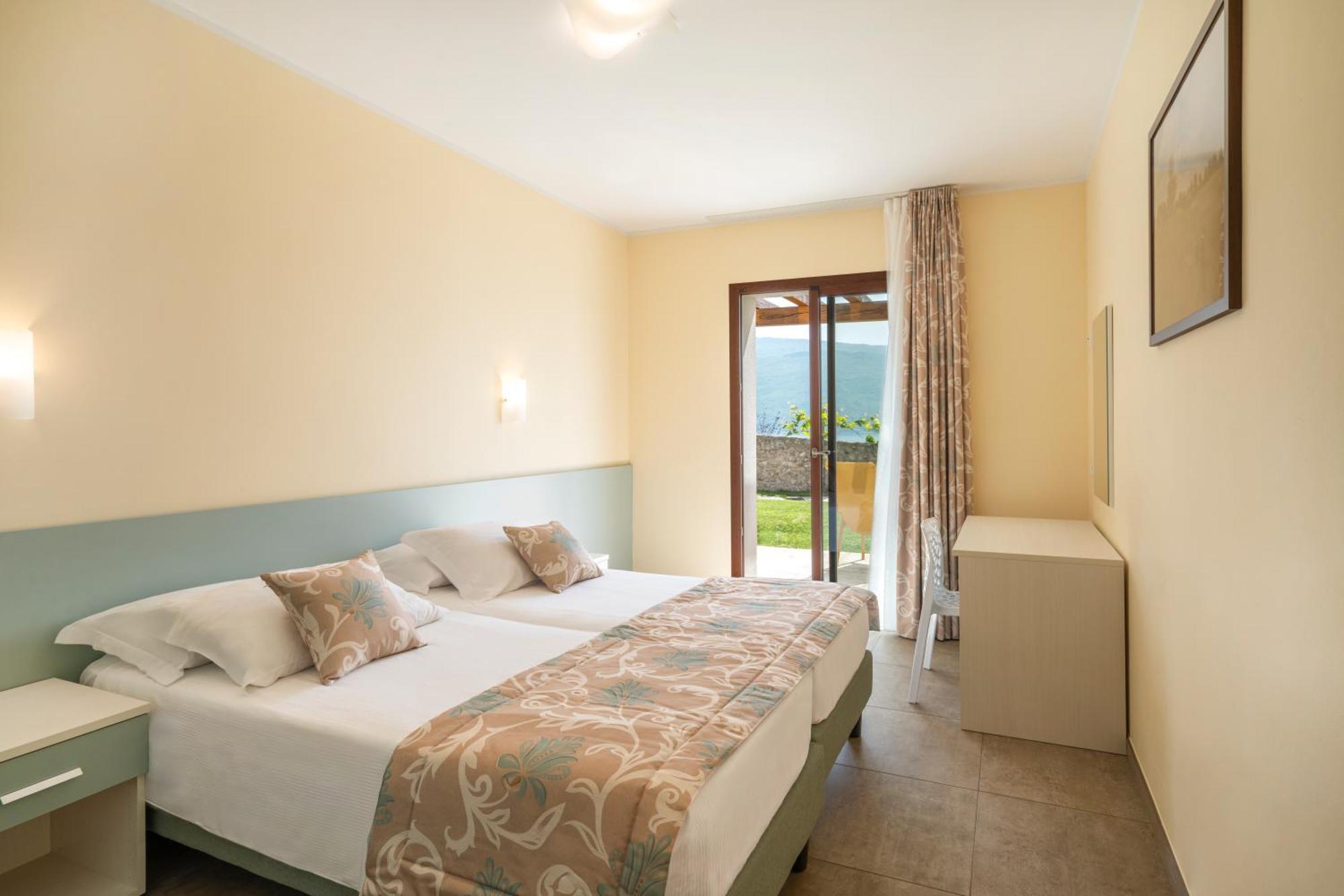 Residence Dany Appartamenti Con Cucina Vista Lago Piscina E Parcheggio Gargnano Eksteriør bilde